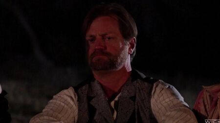 Le chef des peau rouges baise deux Indiens juteux à la fois