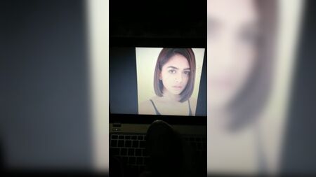 MRunal Thakur et hommage