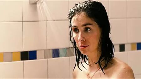 Sarah Silverman a une forte poitrine