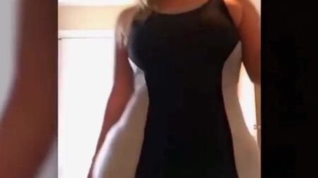 Olivia Jensen - Hanches larges