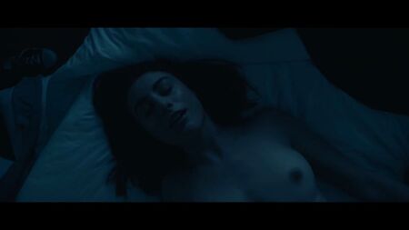Dominik García (Garcia)-Lorido Nude - Desolation (2017) HD 1080p Regarder en ligne / Dominik García-Lorido - Désolation