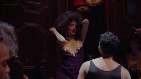 Indya Moore nue (couverte) - Pose s02e07 (2019) HD 1080p Regarder en ligne