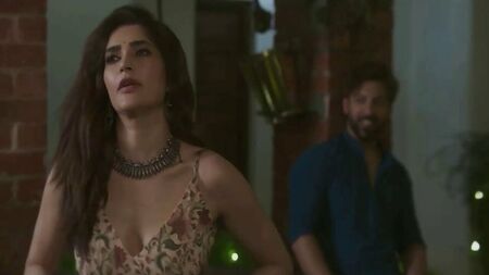 Karishma Tanna dans une scène de « Lahore Confidential »
