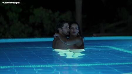 Gaby Espino nue - Jouer avec le feu (AR-2019) HD 1080p Regarder en ligne / Gaby Espino - Jouer avec le feu