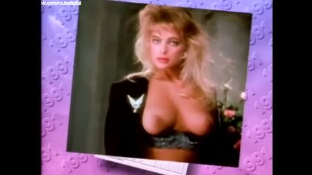 Erika Eleniak nue - Playmate du mois de juillet 1989 : profil de la Playmate à voir en ligne