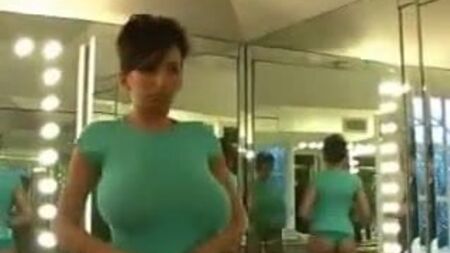 Gros seins. Monstres de la nature. Vol. 7