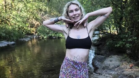 Vlog en pleine nature - Exhibitionnisme - Nudisme