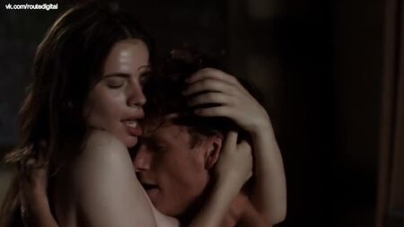 Hayley Atwell, Natalia Wörner (Worner) nues - Les Piliers de la Terre (2010), saison 1, HD 720, à regarder en ligne
