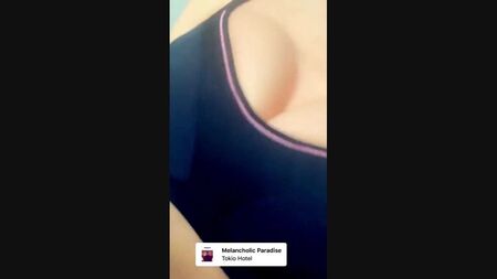 Heidi Klum - Entraînement pour des seins rebondis