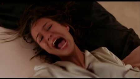 Rhona Mitra, Kim Dickens, Elisabeth Shue nues - L'Homme invisible (2000) HD 1080p