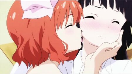 18 scènes de baisers dans des anime ecchi mettant en scène Yuri