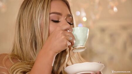 Tahlia Paris (High Time) [2017, Solo, Blonde, Poses, Porno, HD 1080p]