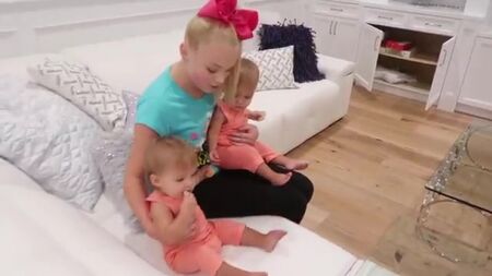 GARDE D'ENFANTS : LES BÉBÉS LES PLUS MIGNONS DU MONDE !