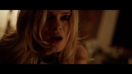 Amanda Fuller nue, Sara Paxton sexy - Cheap Thrills (2013) HD 1080p