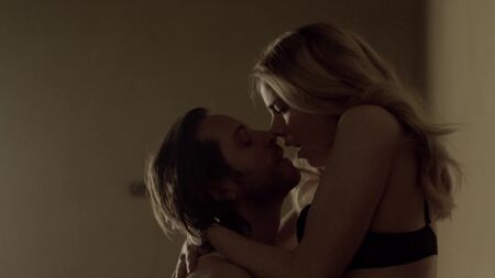 Amanda Schull – 12 Monkeys (2016) Saison 2, Épisode 12 HD 1080p Nue ? Sexy ! Regarder en ligne / Amanda Schull – 12 Monkeys