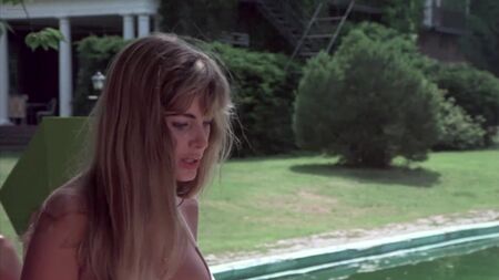 Eileen Davidson, Jodi Draigie nues - La Maison de la sororité (1983) HD 720p Blu-ray