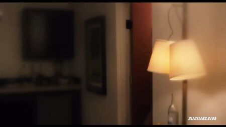 Diane Farr dans « Palm Swings »