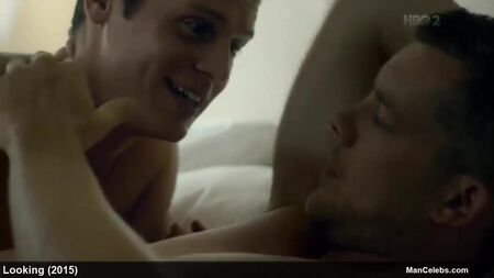 Scènes de cinéma où Russell Tovey, la célébrité masculine, apparaît nu et sexy