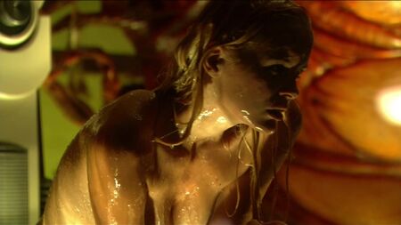 Helena Mattsson nue - Species : Le Réveil (2007) Regarder en ligne