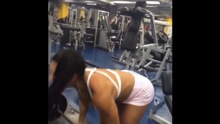 SUELEN BISSOLATI - Athlète bien-être : les meilleurs exercices pour renforcer les quadriceps et les ischio-jambiers | Brazilian Girls braziliangirls