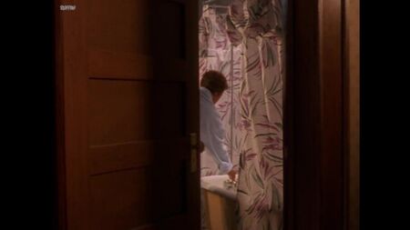 Malinda Williams nue - Soulfood S01E10 (2000)