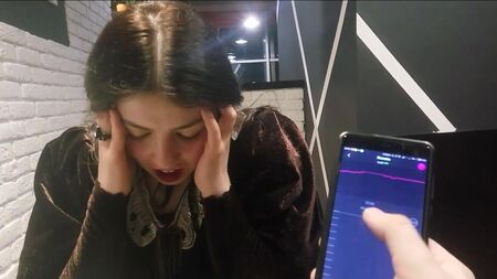 Une culotte vibrante dans un restaurant
