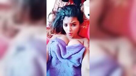 J'adore cette fille tamoule sexy