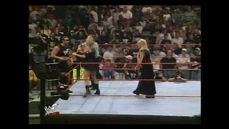 [#My1] WWF Unforgiven : In Your House 1998 - Luna Vachon contre Sable (combat en robe de soirée)