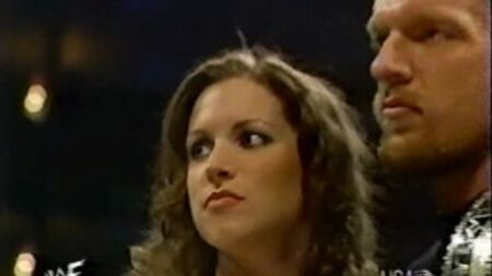Stephanie McMahon, Triple H, The Rock, Shane McMahon et Big Show - Raw is War, 28 février 2000