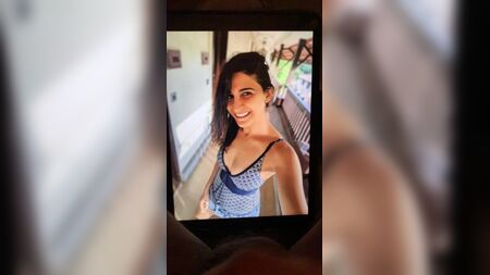 Hommage à la salope sexy Aahana Kumra, qui gémit 1