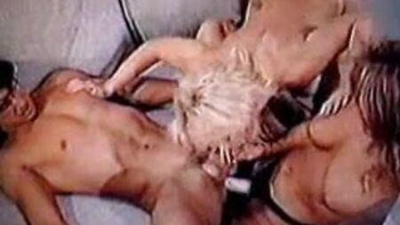 Erica Boyer, Nina Hartley et un gode-ceinture