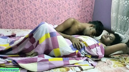 Une nuit de sexe torride avec une belle-sœur aux gros seins ! Sexe indien