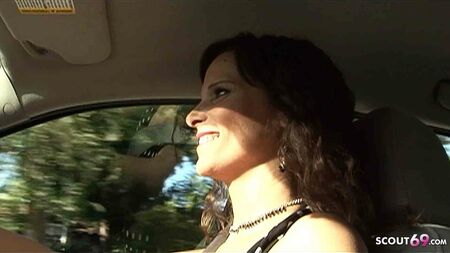 La cougar MILF Syren de Mer parle d'une baise infidèle avec un Black