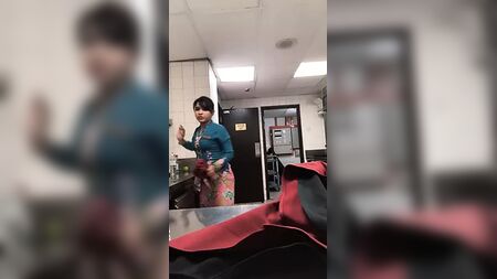 malais - jeune fille en kebaya