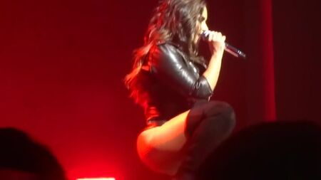 Demi Lovato - Compilation Live Sexy 3