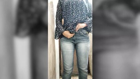 Partie 1 : Riya en hindi coquin avec son copain – Une jeune Indienne sexy