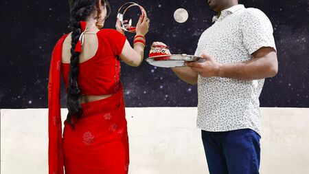 Spécial Karva Chauth : Priya, jeune mariée, a eu ses premiers rapports sexuels lors du Karva Chauth et s'est livrée à une fellation en plein air, en hindi clair