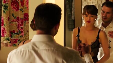Dakota Johnson - Cinquante nuances plus sombres (2017)