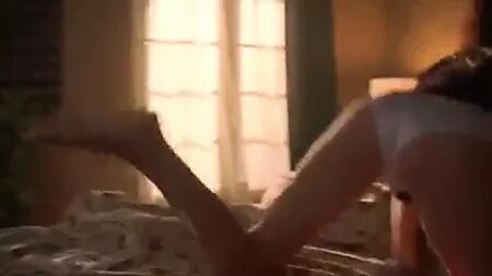 April Bowlby, « Sands Of Oblivion » (Booty Shot)