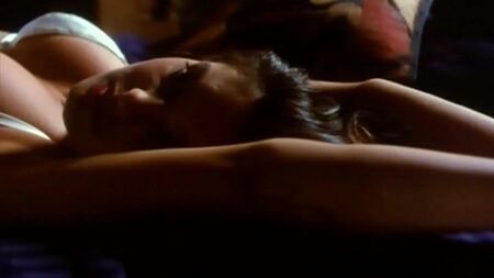 Mariska Hargitay - Blind Side (ralenti)