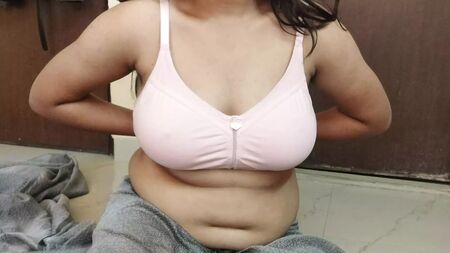 Ma belle-sœur desi est nue