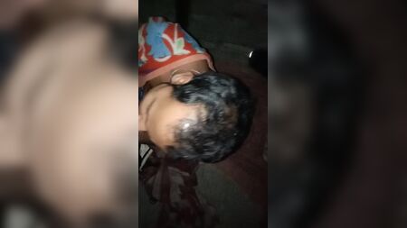 Une bite qu'on me suce par un gay à Mumbai -