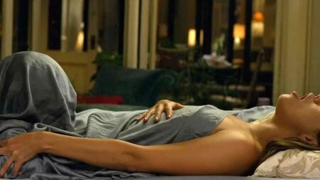 La scène de sexe de Mila Kunis dans « Friends with Benefits » - ScandalPlanet