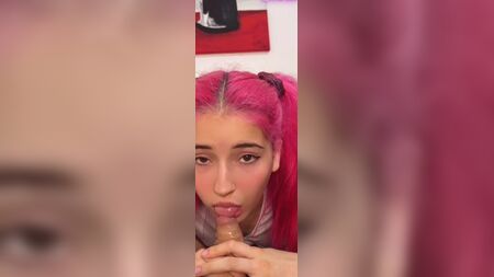 Du courant TIK au monde porno. C'est ce qu'on appelle la montée!