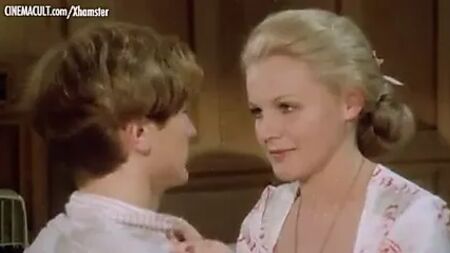 Carroll Baker et Femi Benussi nues dans *Lezioni private*