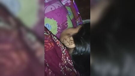 Vidéo de sexe dans un village indien, vidéo de sexe à la campagne, vidéo authentique de village