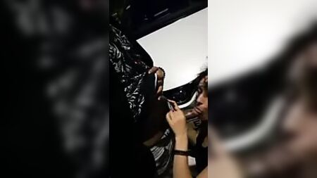 Un Noir britannique s'en donne à cœur joie avec une fille facile en public. Notorious71