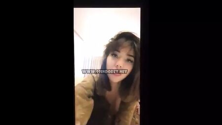 La vidéo virale de 19 secondes de Gisel, artiste et influenceuse indonésienne