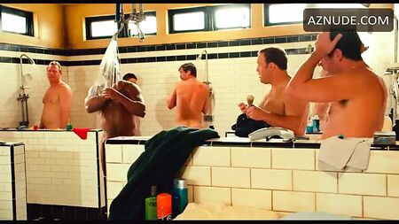Ving Rhames nu sous la douche