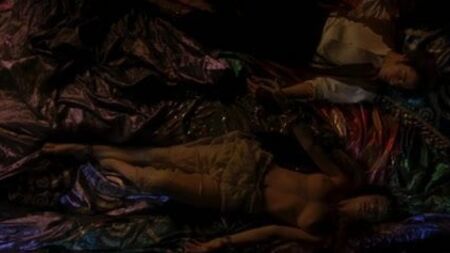 Monica Bellucci, Michaela Bercu, Florina Kendrick - Dracula